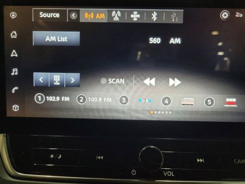 Used 2023 Nissan Altima 2.5 SV w/ SV Premium Package AWD/4WD image 25