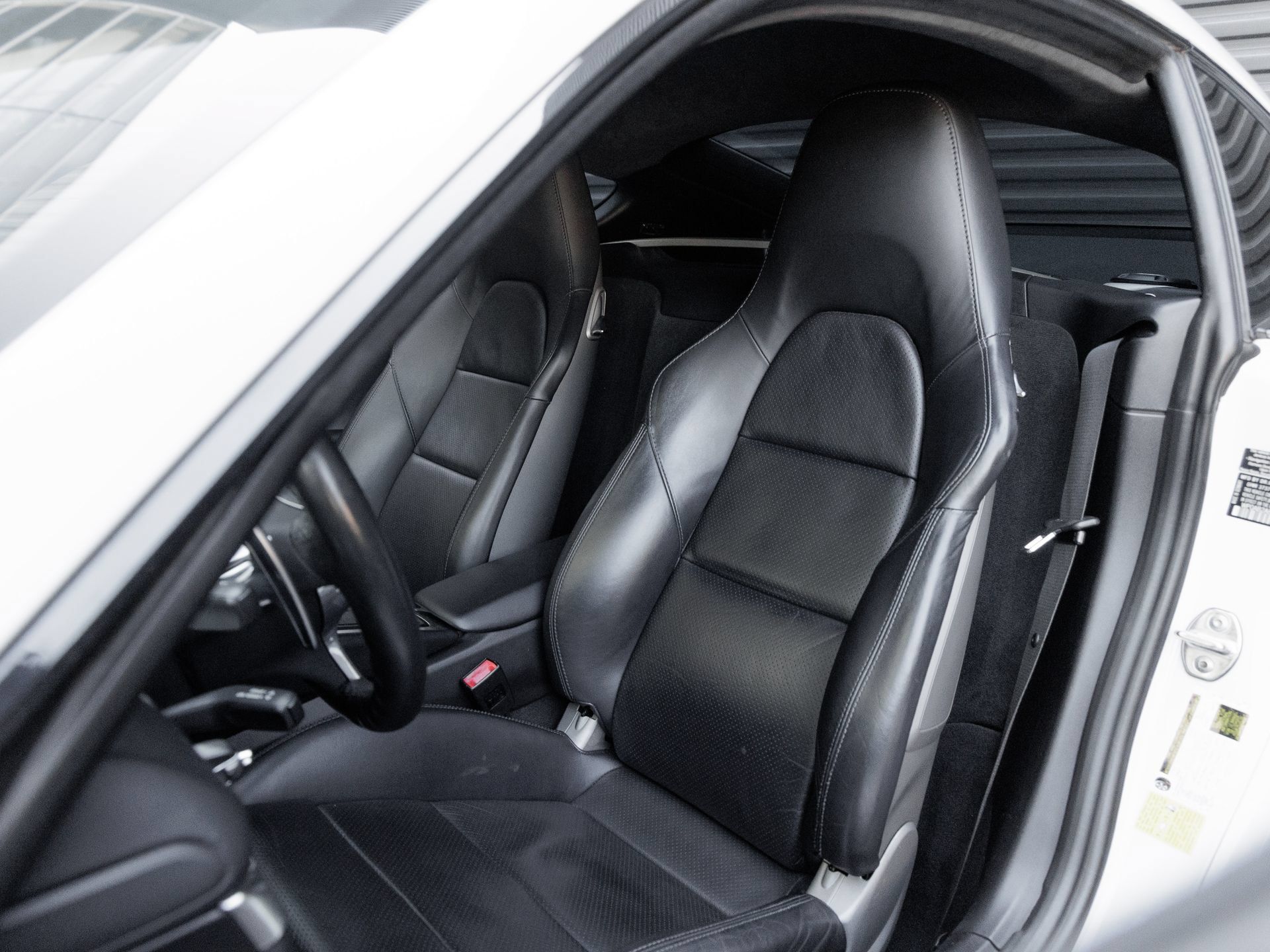 Certified 2015 Porsche Cayman GTS RWD image 5