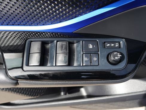 Used 2021 Toyota C-HR XLE image 30