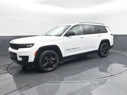 Used 2021 Jeep Grand Cherokee L Laredo AWD/4WD image 1
