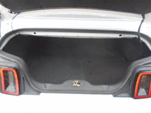 Used 2014 Ford Mustang Premium image 5