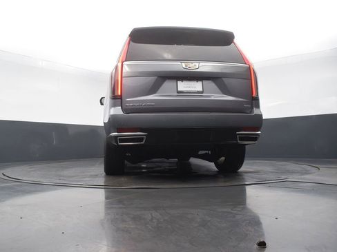 Used 2021 Cadillac Escalade Premium Luxury w/ LPO, Illumination Package image 55