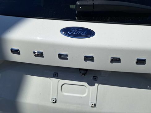 Used 2024 Ford Escape ST-Line w/ Tech Pack #1 AWD/4WD image 10