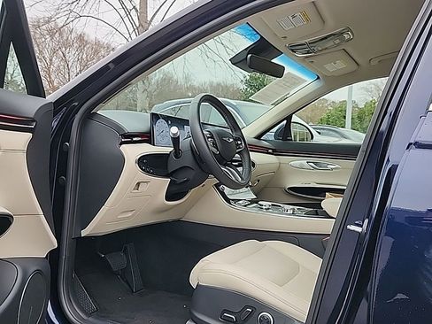 Used 2026 Genesis GV70 2.5T image 5