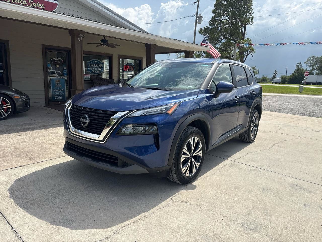 Used 2023 Nissan Rogue SV AWD/4WD image 1