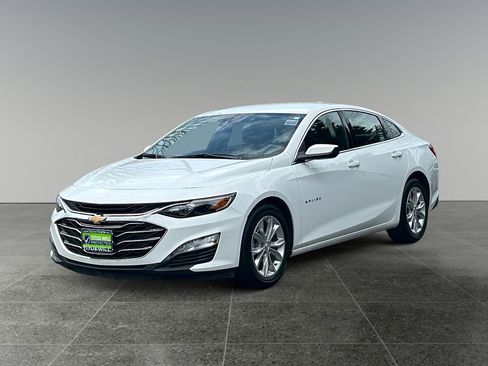 Used 2024 Chevrolet Malibu LT FWD image 3