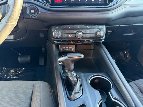 Used 2025 Dodge Durango GT image 11