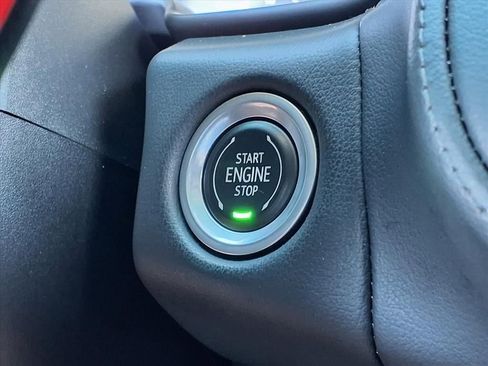 Used 2022 GMC Yukon SLE w/ Gmc Pro Safety Plus Package image 22