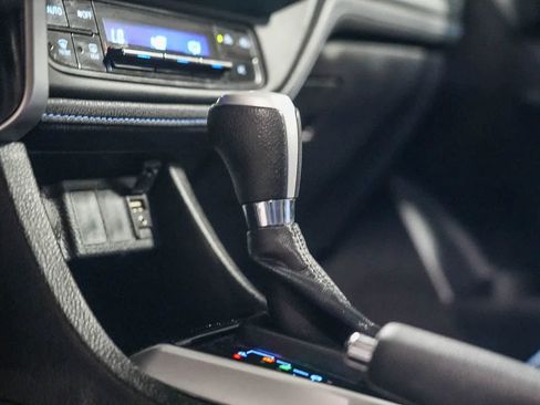 Certified 2018 Toyota Corolla SE w/ Protection Package FWD image 22