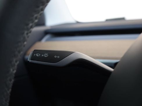 Used 2020 Tesla Model Y Long Range AWD/4WD image 35