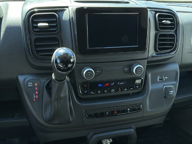 Used 2025 RAM ProMaster 2500 w/ U-Haul Equipment Group FWD image 12