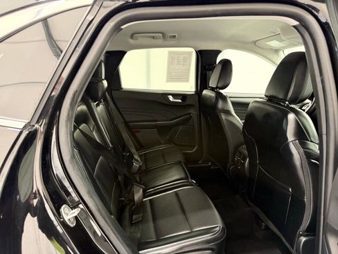 Used 2024 Ford Escape Platinum image 25