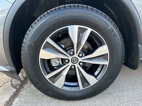 Used 2022 Nissan Murano S image 12