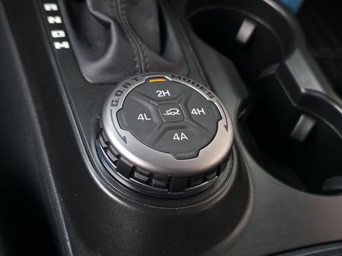 Used 2022 Ford Bronco Wildtrak image 37