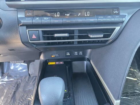 Used 2025 Toyota Camry LE FWD image 15