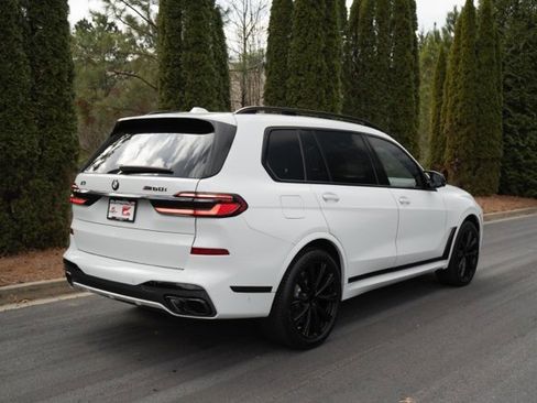 Used 2025 BMW X7 M60i w/ Executive Package image 6