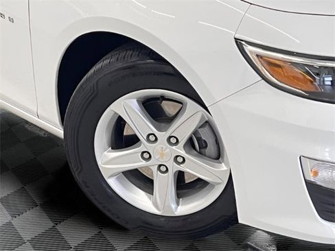 Certified 2024 Chevrolet Malibu LT image 25
