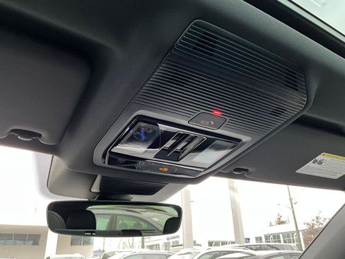 New 2026 Volkswagen Tiguan SE R-Line image 16