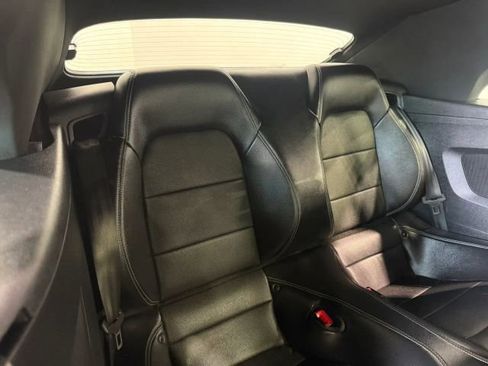 Used 2019 Ford Mustang Premium image 28