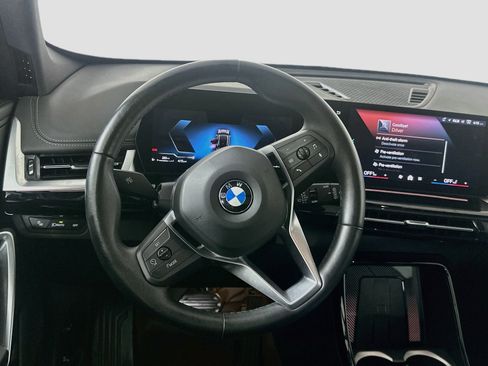 Used 2025 BMW X1 xDrive28i AWD/4WD image 17