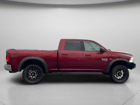 Used 2020 RAM 1500 Classic SLT AWD/4WD image 3