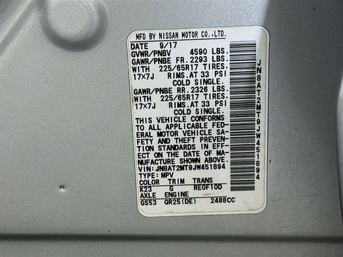 Used 2018 Nissan Rogue SV w/ Premium Package image 12