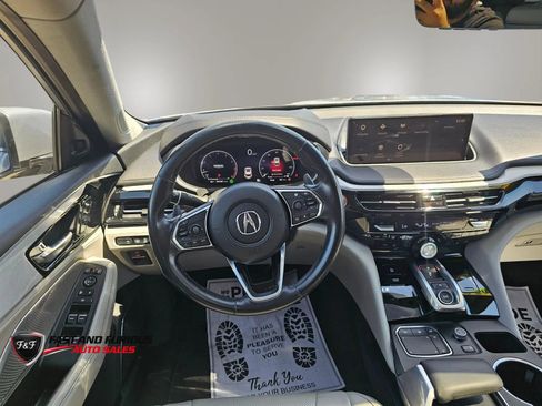 Used 2022 Acura MDX SH-AWD w/ Technology Package image 18