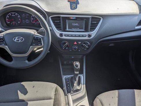 Used 2022 Hyundai Accent SE FWD image 13