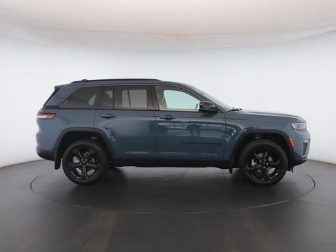 New 2026 Jeep Grand Cherokee Limited image 21