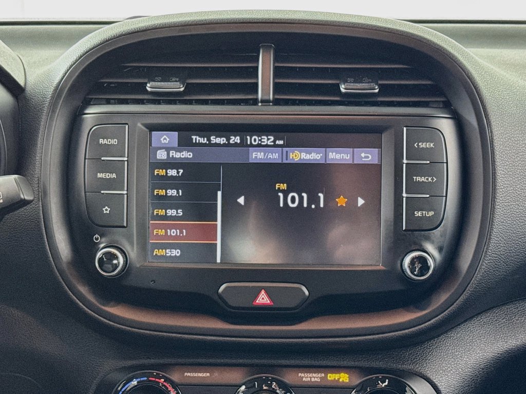 Used 2022 Kia Soul LX FWD image 14