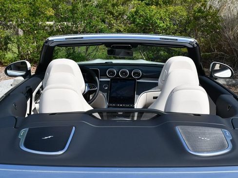 Used 2024 Mercedes-Benz CLE 300 4MATIC Cabriolet image 61