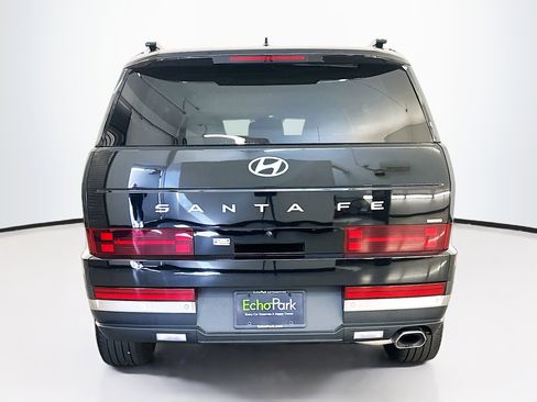 Used 2025 Hyundai Santa Fe Limited image 7
