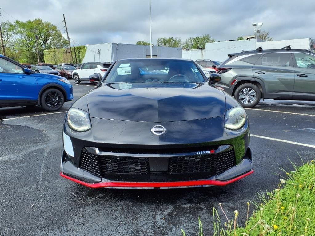 New 2025 Nissan Z NISMO w/ Floor Mat Package RWD image 2