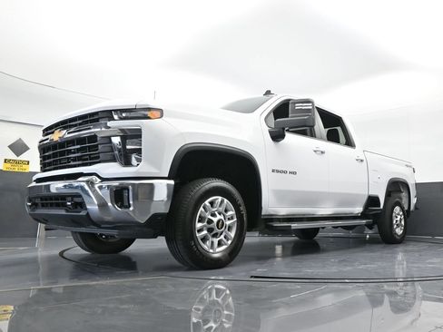 Used 2025 Chevrolet Silverado 2500 LT w/ Convenience Package image 53