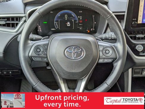 Used 2023 Toyota Corolla Cross XSE w/ Convenience Package image 13