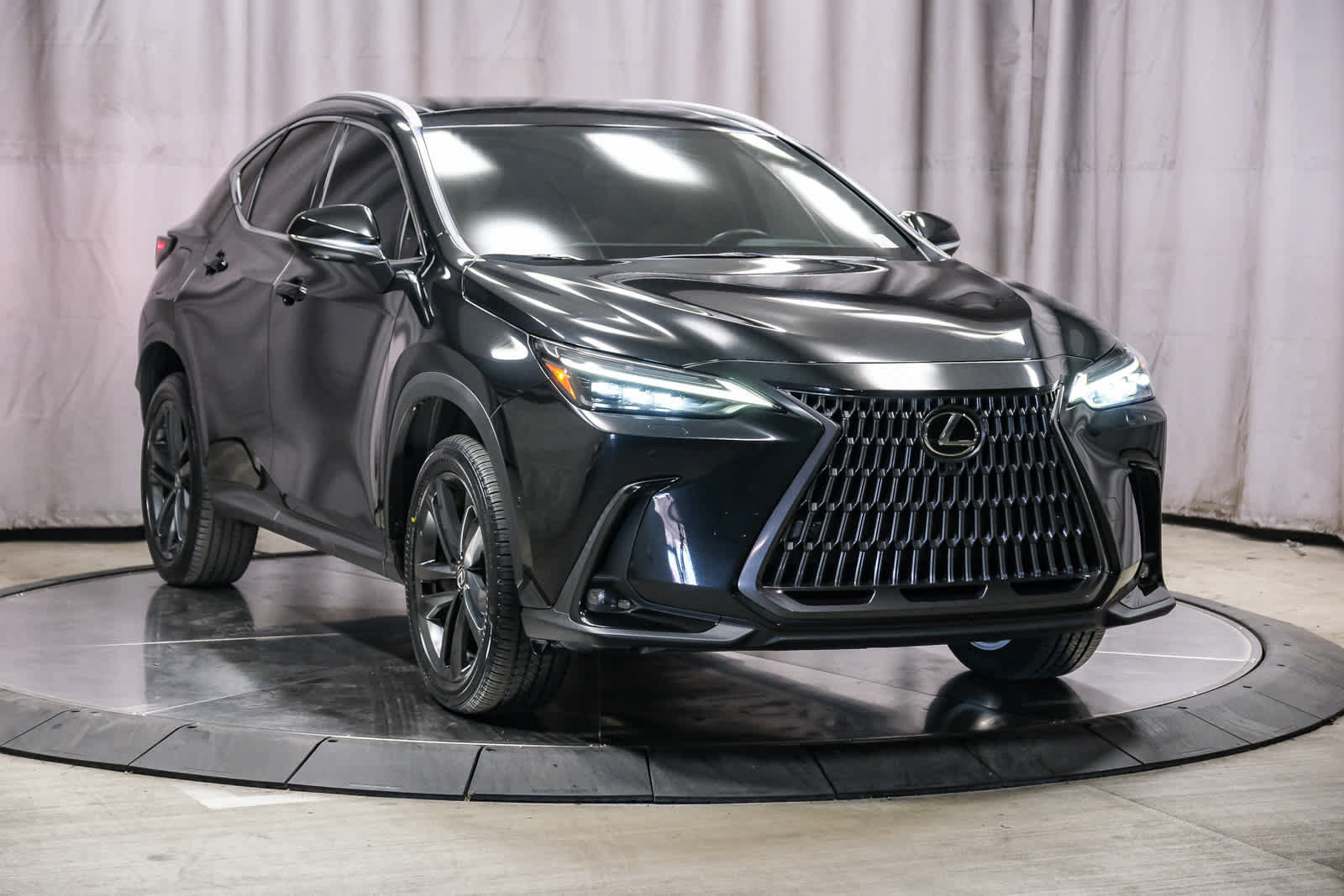 Used 2025 Lexus NX 450h+ AWD w/ Towing Package (2000 Lbs) image 5