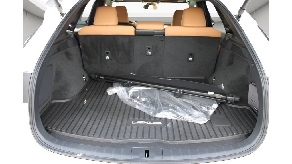 Used 2023 Lexus RX 350 Premium w/ Accessory Package AWD/4WD image 22