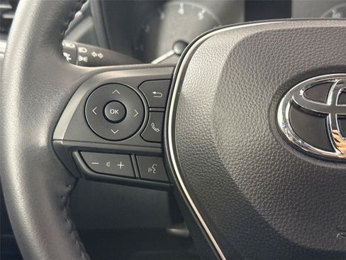 Certified 2024 Toyota Corolla Cross LE FWD image 17