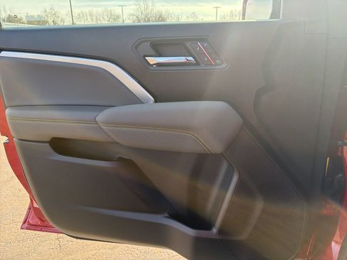 Used 2024 Chevrolet Colorado ZR2 w/ LPO, Flex Utility Package image 18