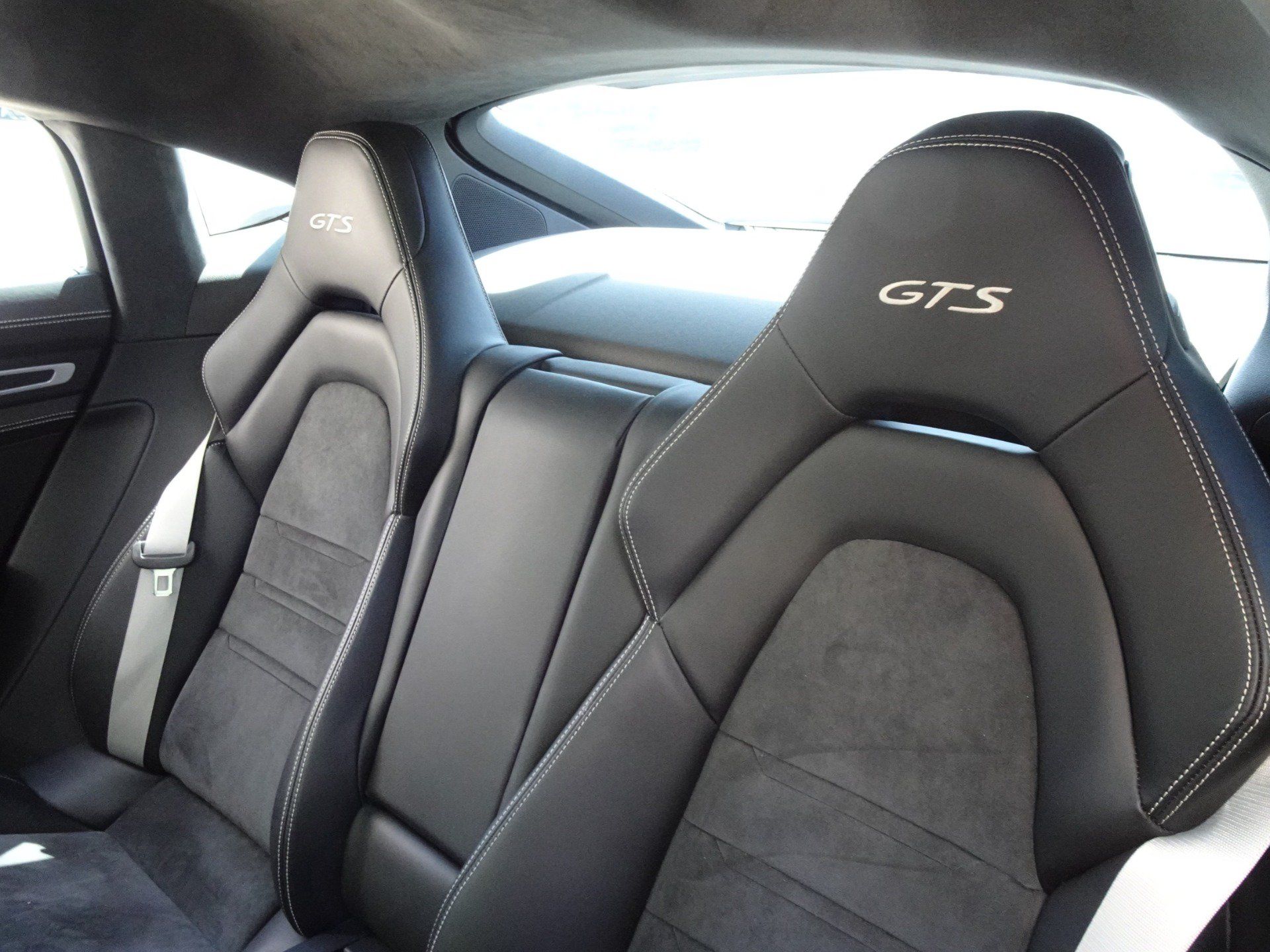 Used 2019 Porsche Panamera GTS AWD/4WD image 15