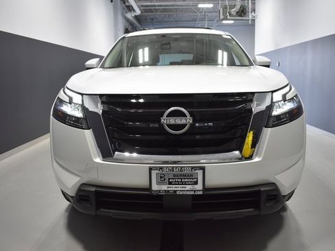 New 2025 Nissan Pathfinder SV image 6
