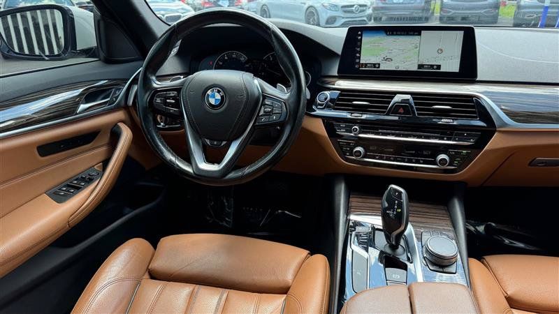 Used 2018 BMW 530i xDrive AWD/4WD image 18