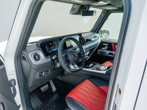 Used 2025 Mercedes-Benz G 63 AMG 4MATIC image 71