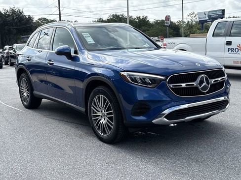 New 2025 Mercedes-Benz GLC 300 4MATIC image 2