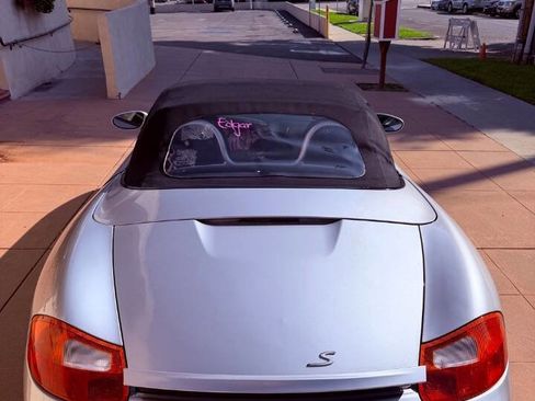 Used 2002 Porsche Boxster S image 25