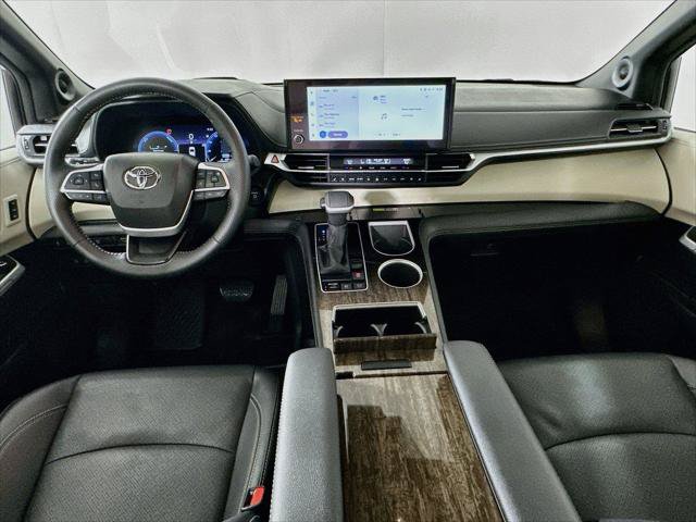 Certified 2026 Toyota Sienna Platinum AWD/4WD image 31