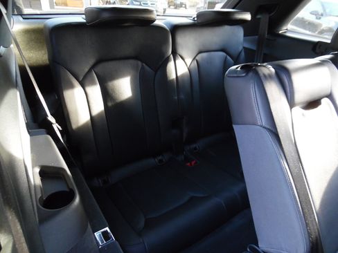 Used 2017 Audi Q7 3.0T Prestige image 24