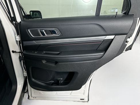Used 2017 Ford Explorer Sport w/ Equipment Group 401A AWD/4WD image 33