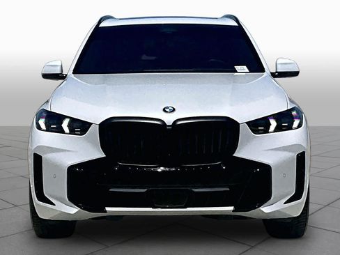 Used 2024 BMW X5 xDrive40i w/ M Sport Package AWD/4WD image 3