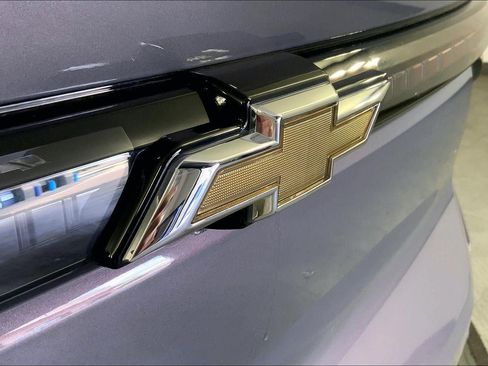 Used 2025 Chevrolet Equinox EV LT FWD image 29